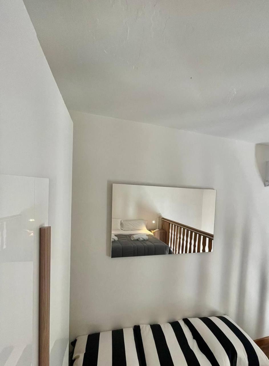 Onlyrooms V - Central & Train Station Cagliari Kamer foto